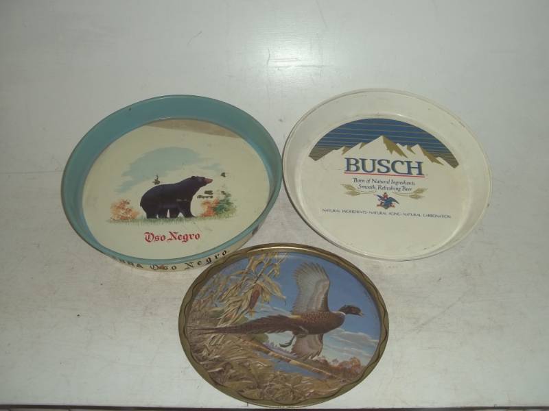 lot 260 image: Beer trays, osonegro and busch beer