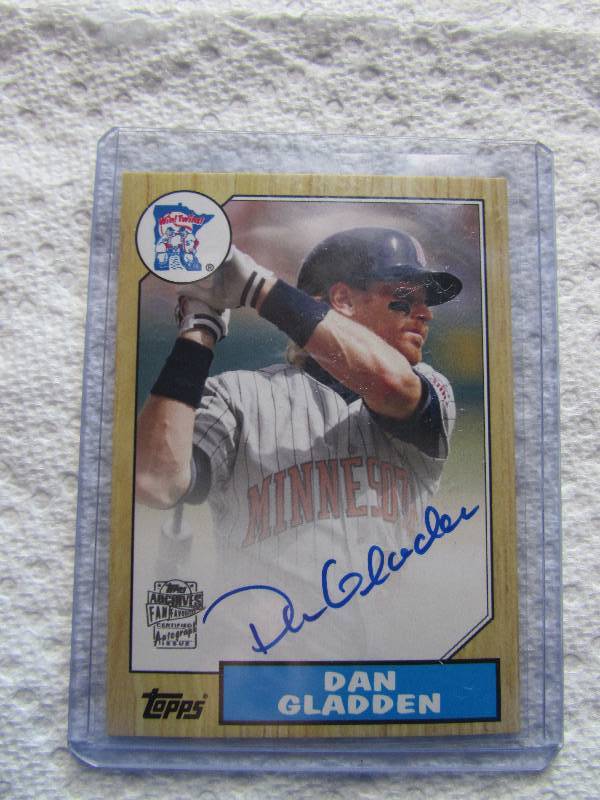 DAN GLADDEN AUTOGRAPHED CARD...