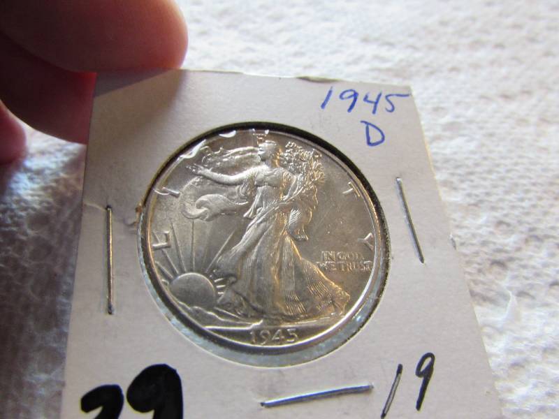 1945 D WALKING LIBERTY HALF DOLLAR...