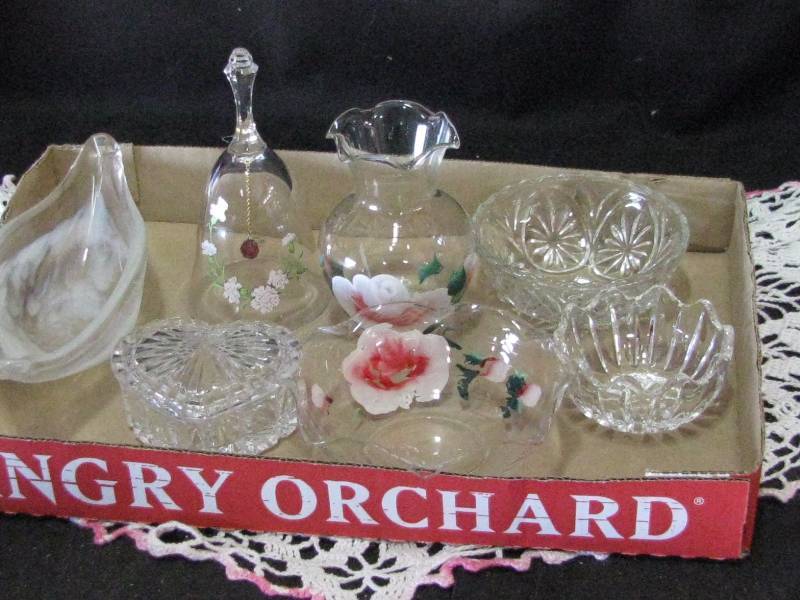 lot 14 image: Misc. Glassware