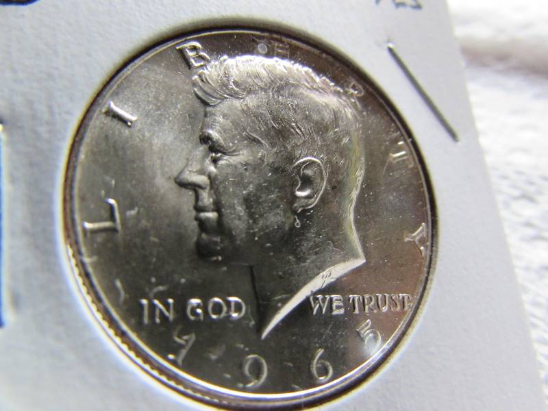1965 KENNEDY SILVER HALF - BU