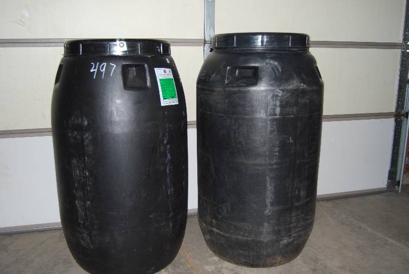 lot 23 image: Military Barrels