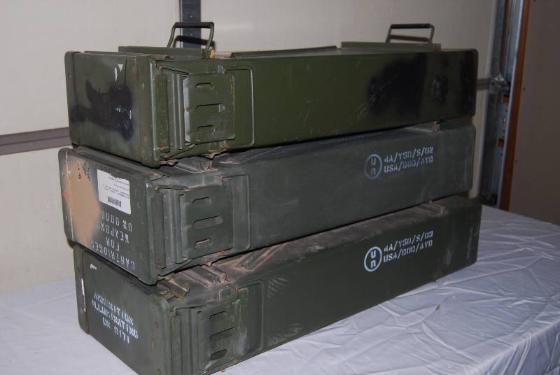 lot 28 image: Ammo Cans