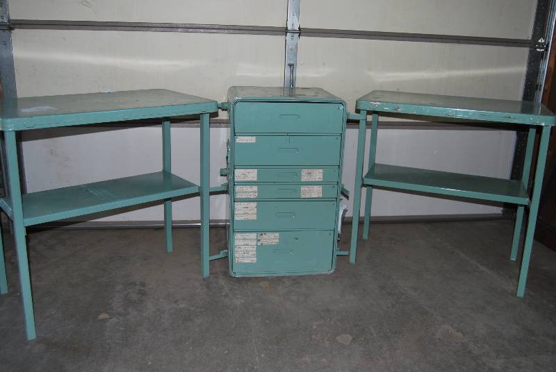 lot 36 image: Medical Chest