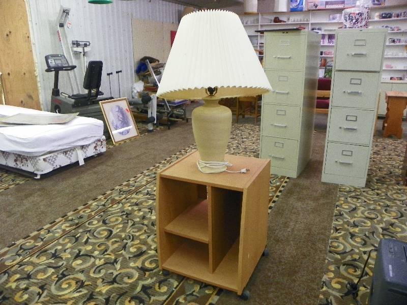lot 62 image: Desk Lamp and Side table  cart on wheels