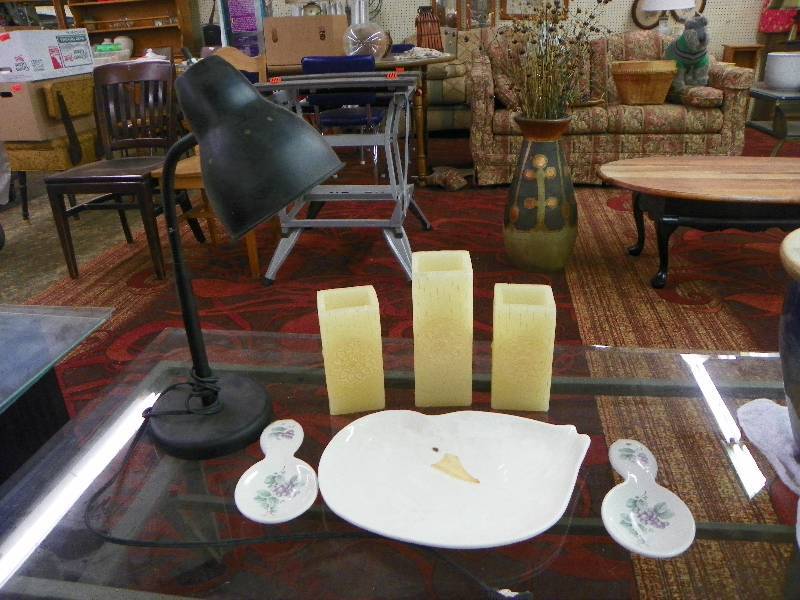 lot 111 image: desk lamp, battery operated candles, goose platter