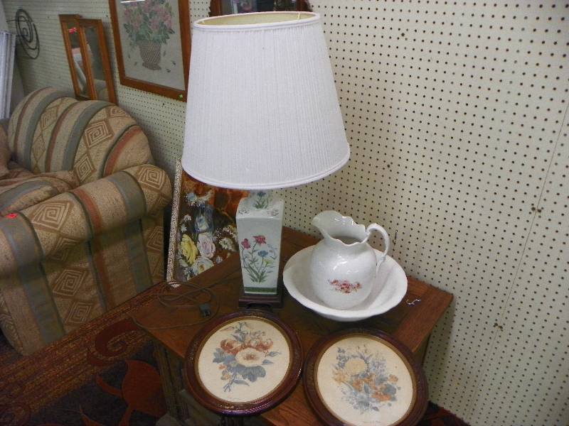 lot 139 image: table lamp and decorative items, bowl and pitcher, pair of floral pictures