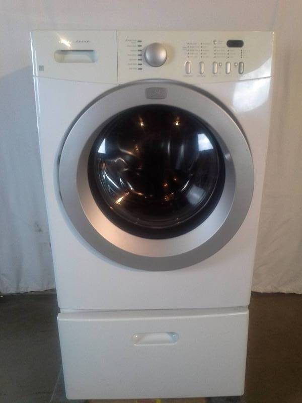 lot 18 image: Frigidaire Washer