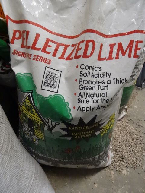 NEW Qty 1 Bag Pelletized Lime (approx 40 lbs) Qty 1 Bag Pelletized Gypsum (approx 40 lbs)