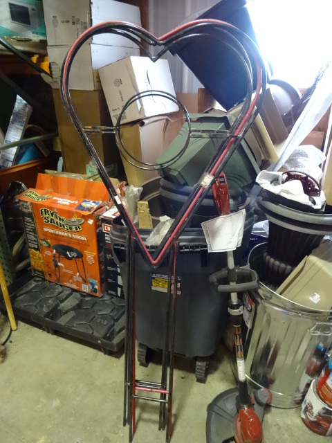 NEW Shepards Hooks Qty 4 Heaart Shape