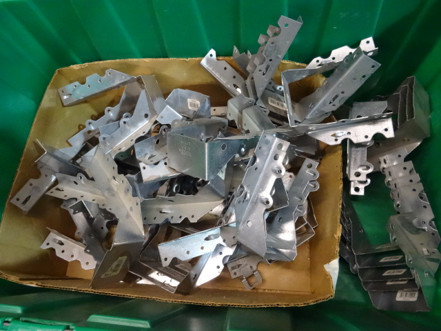 NEW Bin Double Joist Hangers. Green Bin Not Included
