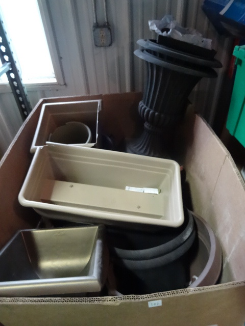 ENTIRE GAYLORD OF ITEMS...Planters, Kids Snowboards, Root Feeder, Picture Hangers, Angel Statue, Fertilizer Spreader, Tool Organizers, Toilet Seats, Lighted Xmas Deer x 2, 3M Furnace Filter AND MORE. Gaylord NOT INCLUDED. Buyer takes all
