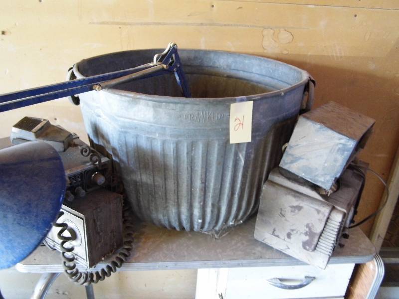 Franklin Metal Basket wHandles