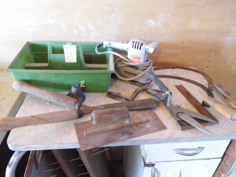 2 Sickles - Tools