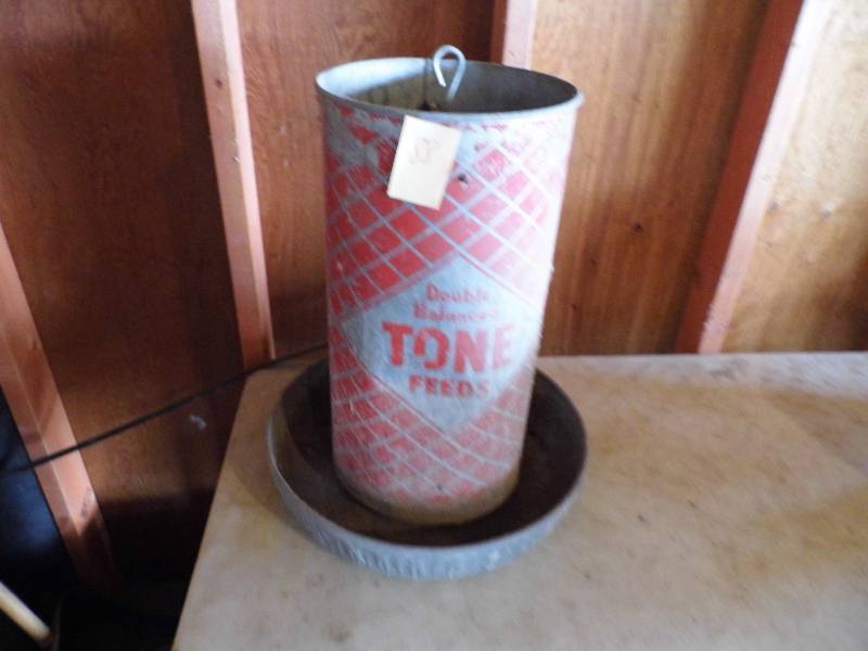 Hanging Feeder