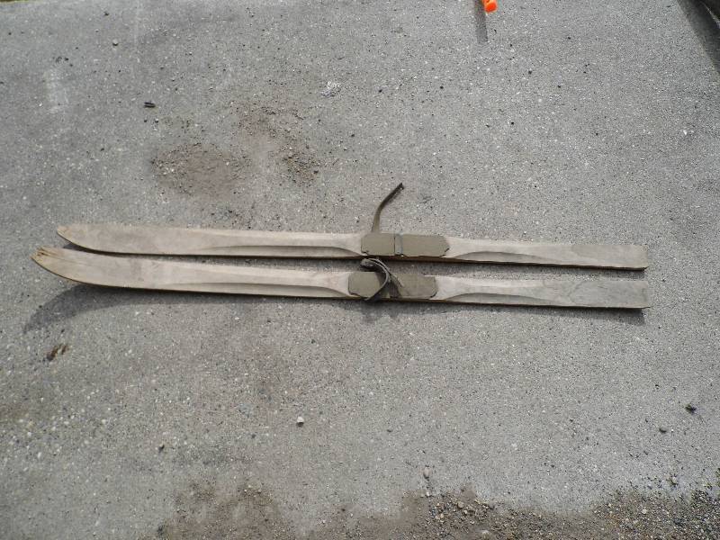 Antique Wood Skis