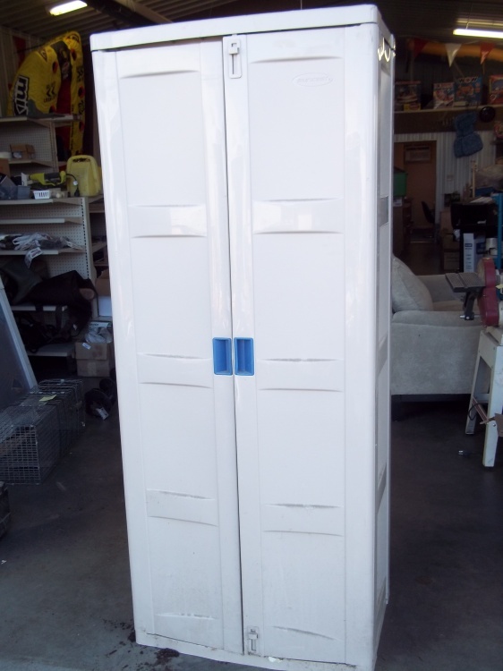 Plastic garage storage cabinet 72 x 17 x 30
