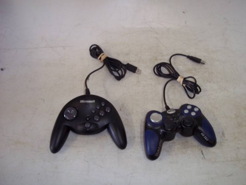 Pair of computer controllers
