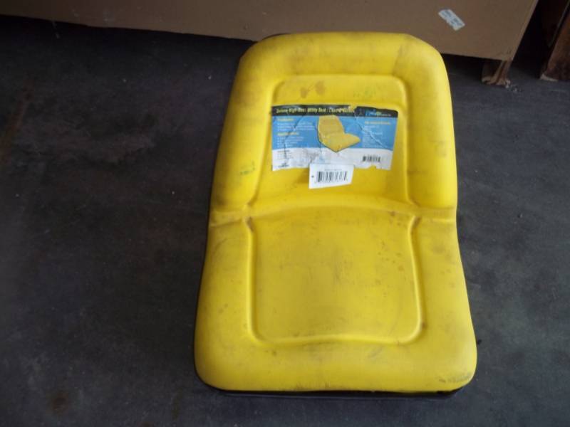 Deluxe high back utility seat
