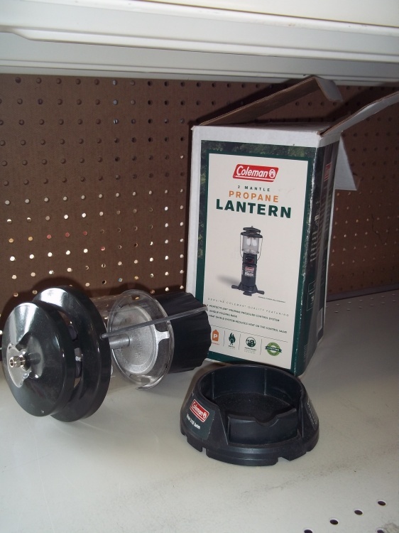 2 Mantle Coleman lantern