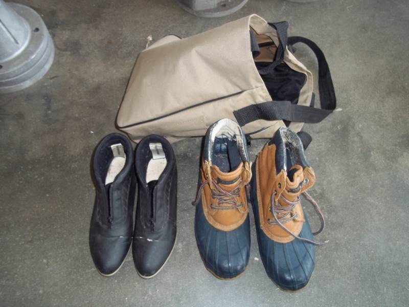2 pairs of womens boots one size 10 other unknown, and handbag