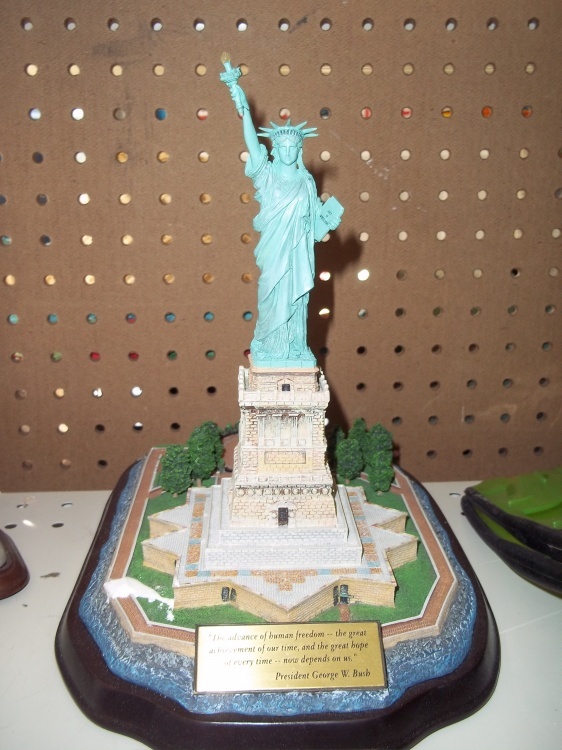 Statue of Liberty model 9 tall