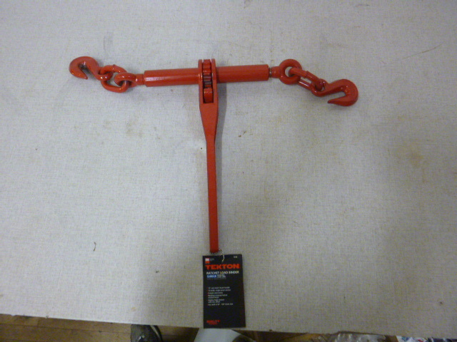 lot 17 image: Tekton Ratchet Load binder