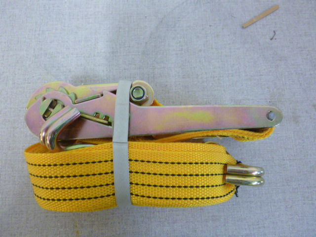 lot 36 image: Ratchet Strap with J Hooks