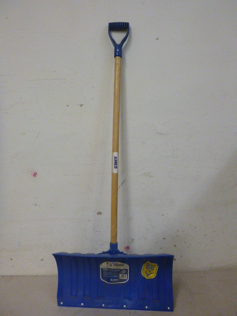lot 48 image: Ames Snow Shovel