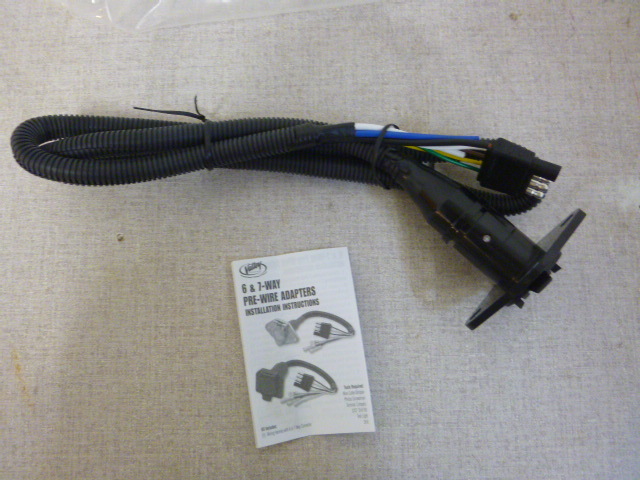 lot 54 image: Valley 6 Pin to 4 Pin Plug