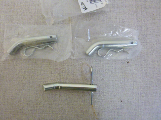 lot 58 image: 3 Valley 12 Hitch Pins