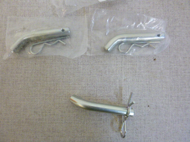 lot 59 image: 3 Valley 12 Hitch Pins