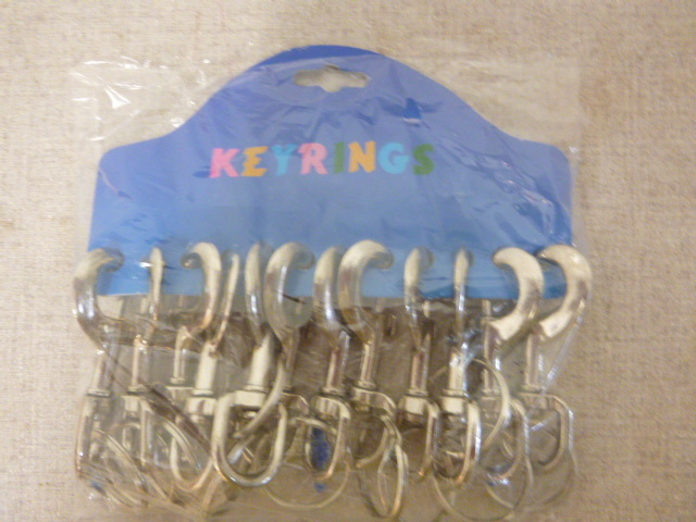 lot 109 image: 12 BR Tools Swivel Snap Key Rings