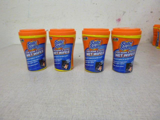 lot 122 image: 4 Tubs of Spic and Span Wet Wipes