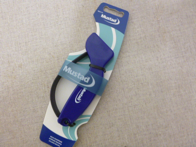 lot 200 image: Mustad Knife Sharpener