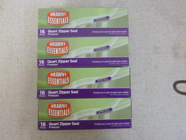 lot 209 image: 4 Boxes of Brawny Esstenial Quart Zipper Seal Freezer Bags