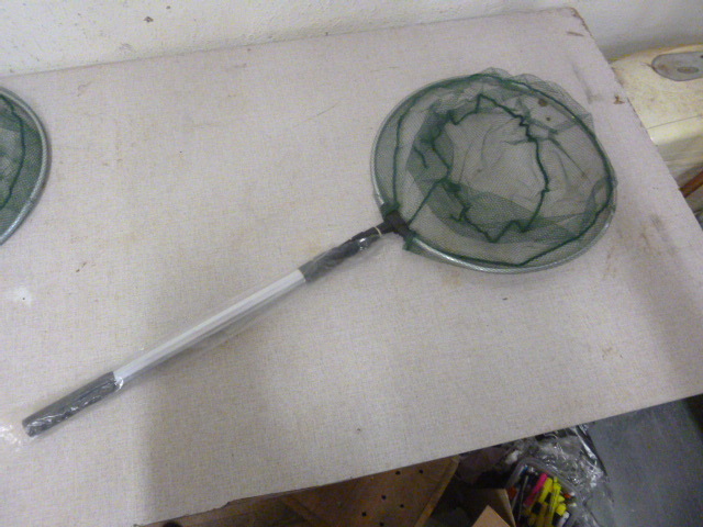 lot 262 image: Telescoping MinnowLanding Net