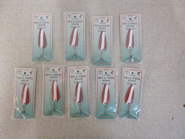 lot 289 image: 9 Red and White Spoons