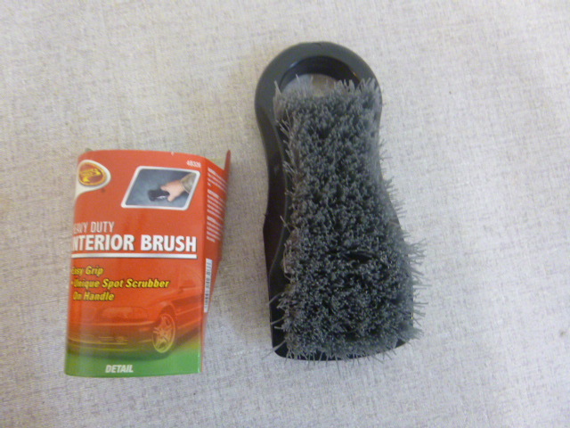lot 314 image: Detailers Choice Heavy Duty Interior Brush