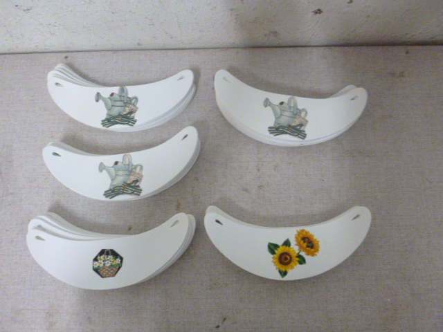 lot 337 image: 50 Sunglass Visers