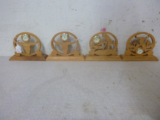 lot 339 image: 4 Wood Mantle Clocks