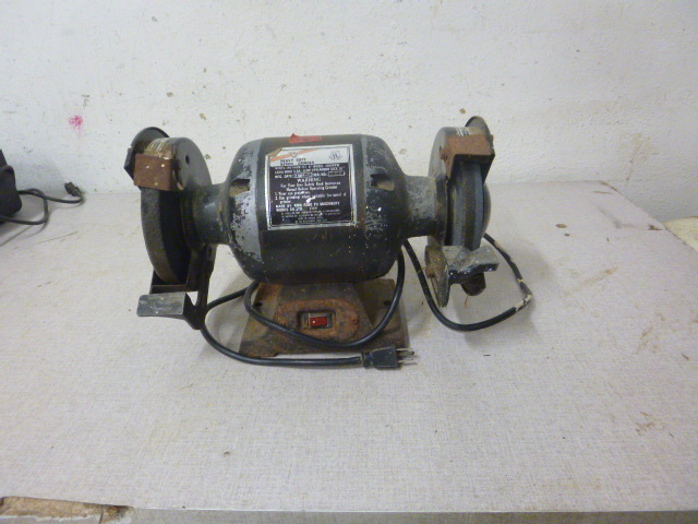 lot 351 image: Buffalo Heavy Duty  Grinder