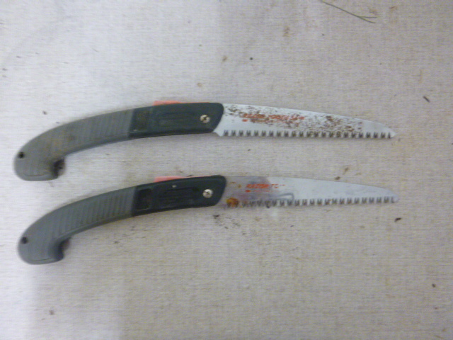 lot 368 image: 2 Folding Saws