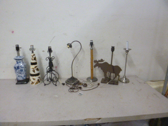 lot 371 image: 7 Desk Lamps