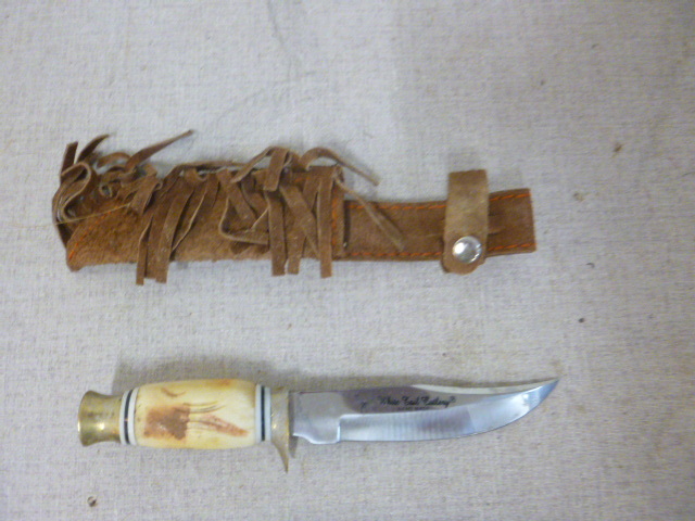 lot 385 image: White Tail Cutlery Knife