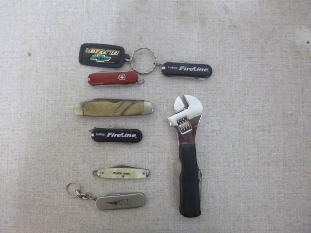 lot 416 image: Miscellaneous Pocket Knifes
