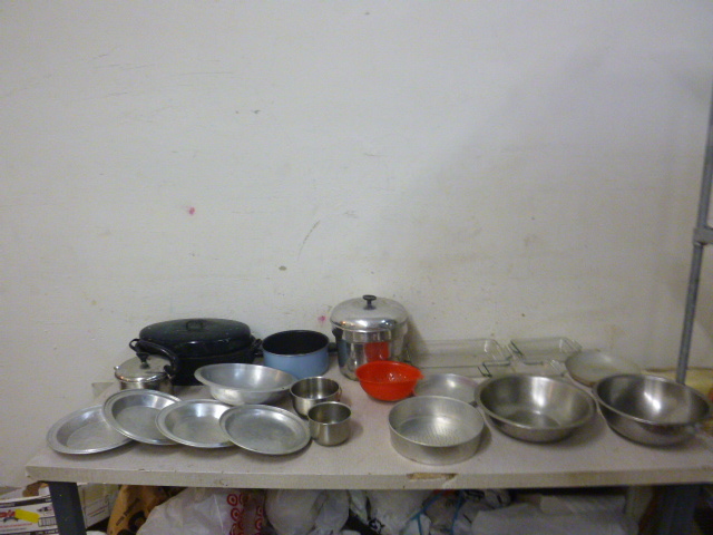 lot 423 image: Miscellaneous Kitchen Items