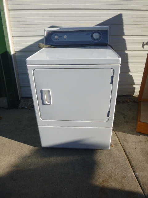 lot 4 image: Speed Queen Commercial Heavy Duty Dryer