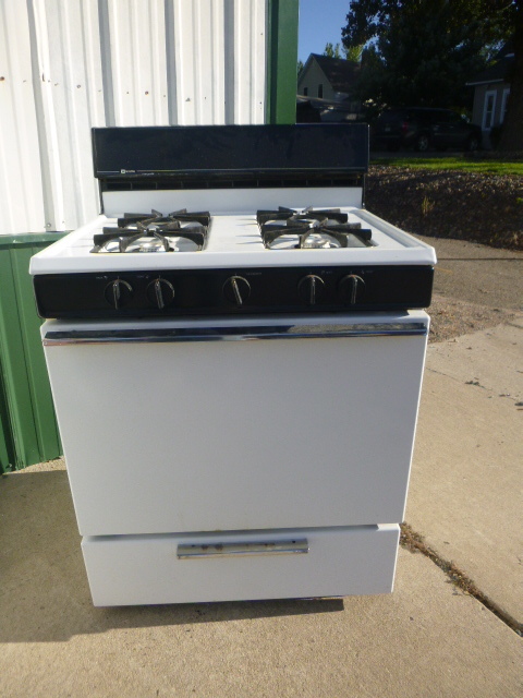 lot 5 image: Maytag Gas Range