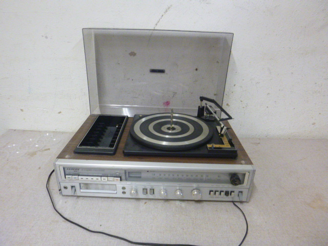 lot 14 image: Lloyds AMFM 8 Track Phonograph
